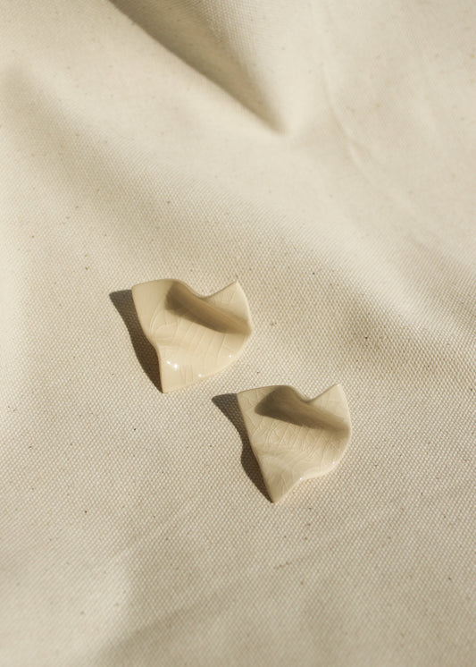 Ventania Earrings (Gloss White)